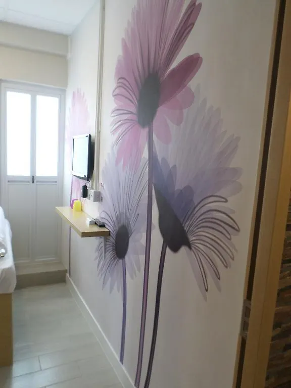 Guest house Sunrise Royal - Boutique Hostel Kowloon  China